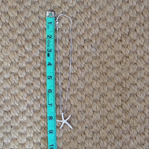 Starfish Necklace - Picture 4 of 4